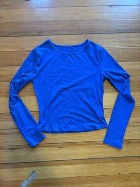 Classic Long-Sleeve Crew Neck Top in Royal Blue